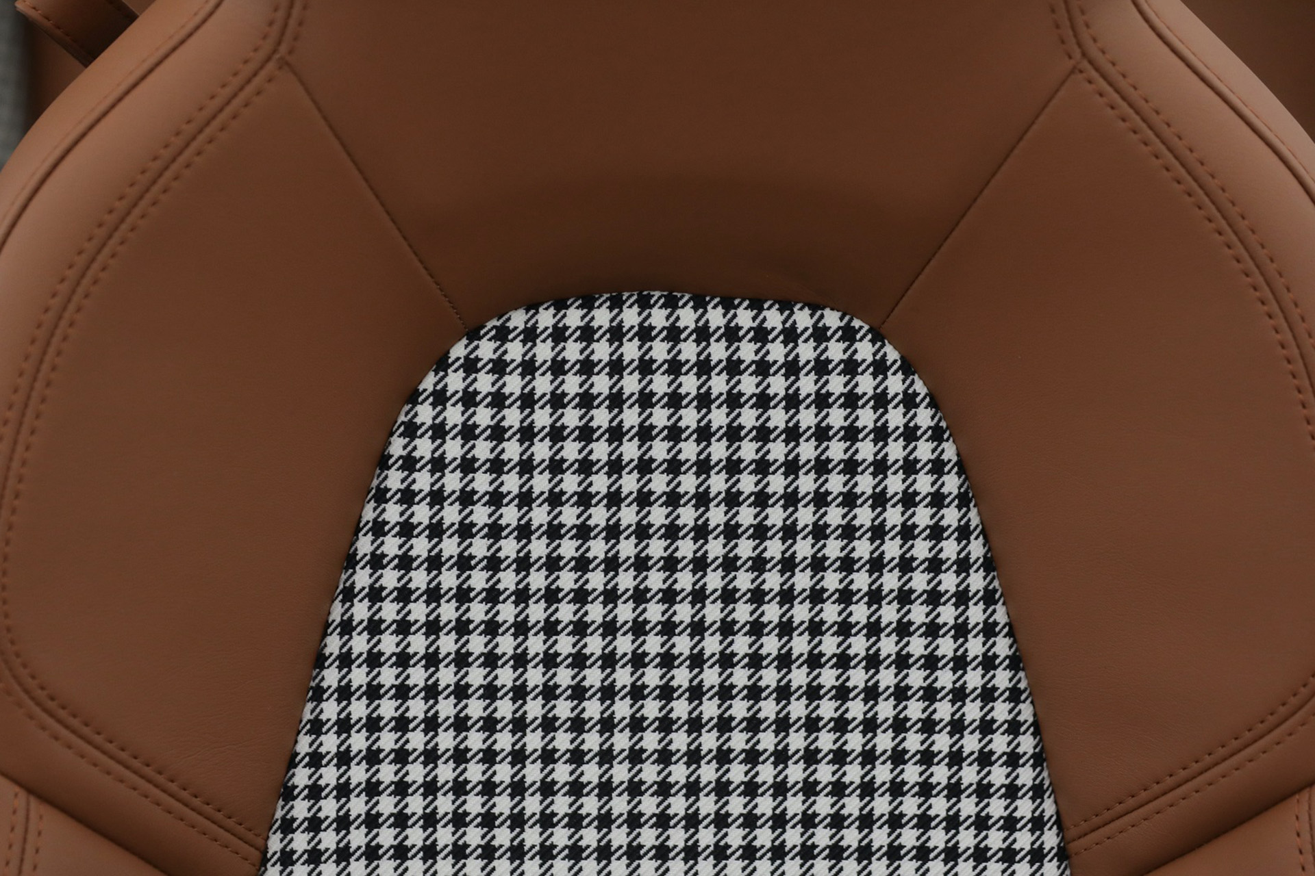 Download 2023 Porsche 911 Sport Classic - Interior, Detail HD Wallpaper 1920x1280 #88