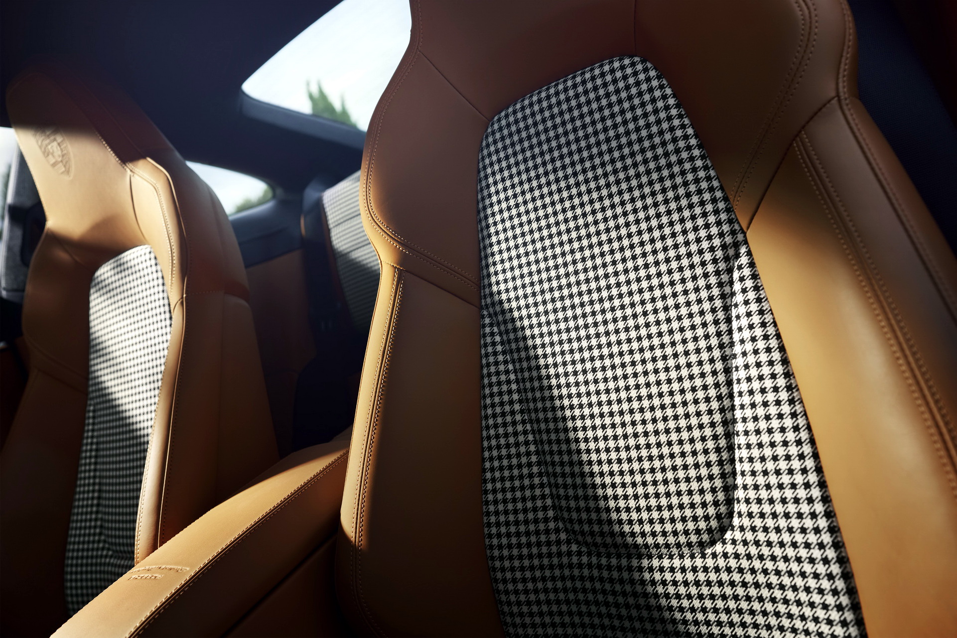 Download 2023 Porsche 911 Sport Classic - Interior, Seats HD Wallpaper 1921x1281 #58