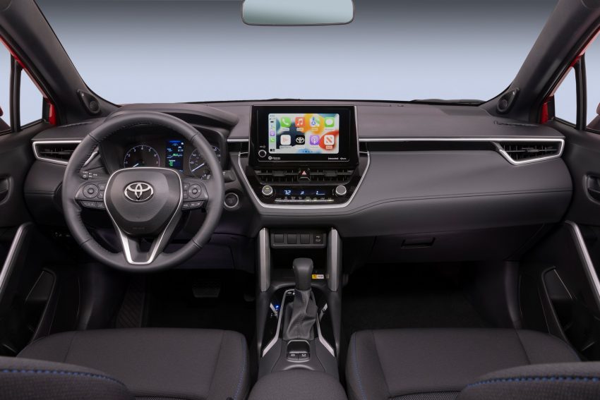 2023 Toyota Corolla Cross Hybrid SE - Interior, Cockpit Wallpaper 850x567 #12
