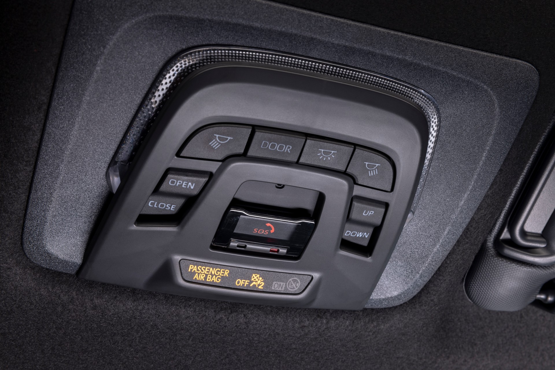 Download 2023 Toyota Corolla Cross Hybrid SE - Interior, Detail HD Wallpaper 1920x1281 #16