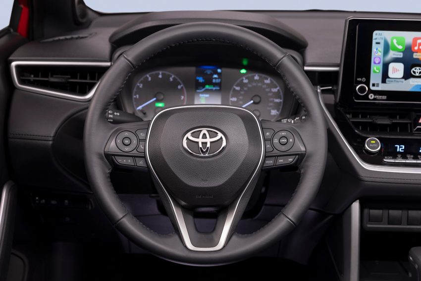2023 Toyota Corolla Cross Hybrid SE - Interior, Steering Wheel Wallpaper 850x567 #14