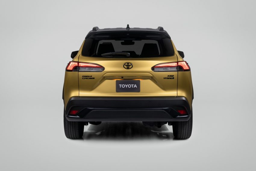 2023 Toyota Corolla Cross Hybrid XSE - Rear Wallpaper 850x567 #5