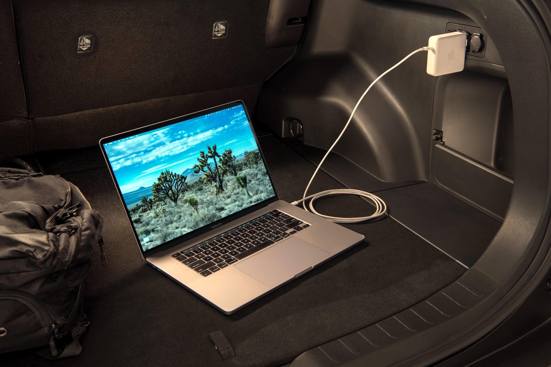 Download 2023 Toyota RAV4 Hybrid Woodland Edition - 120V inverter HD Wallpaper 1920x1280 #10