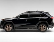 2023 Toyota RAV4 Hybrid Woodland Edition - Side Wallpaper 190x150