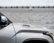 2023 Toyota Sequoia Platinum - Detail Wallpaper 190x150