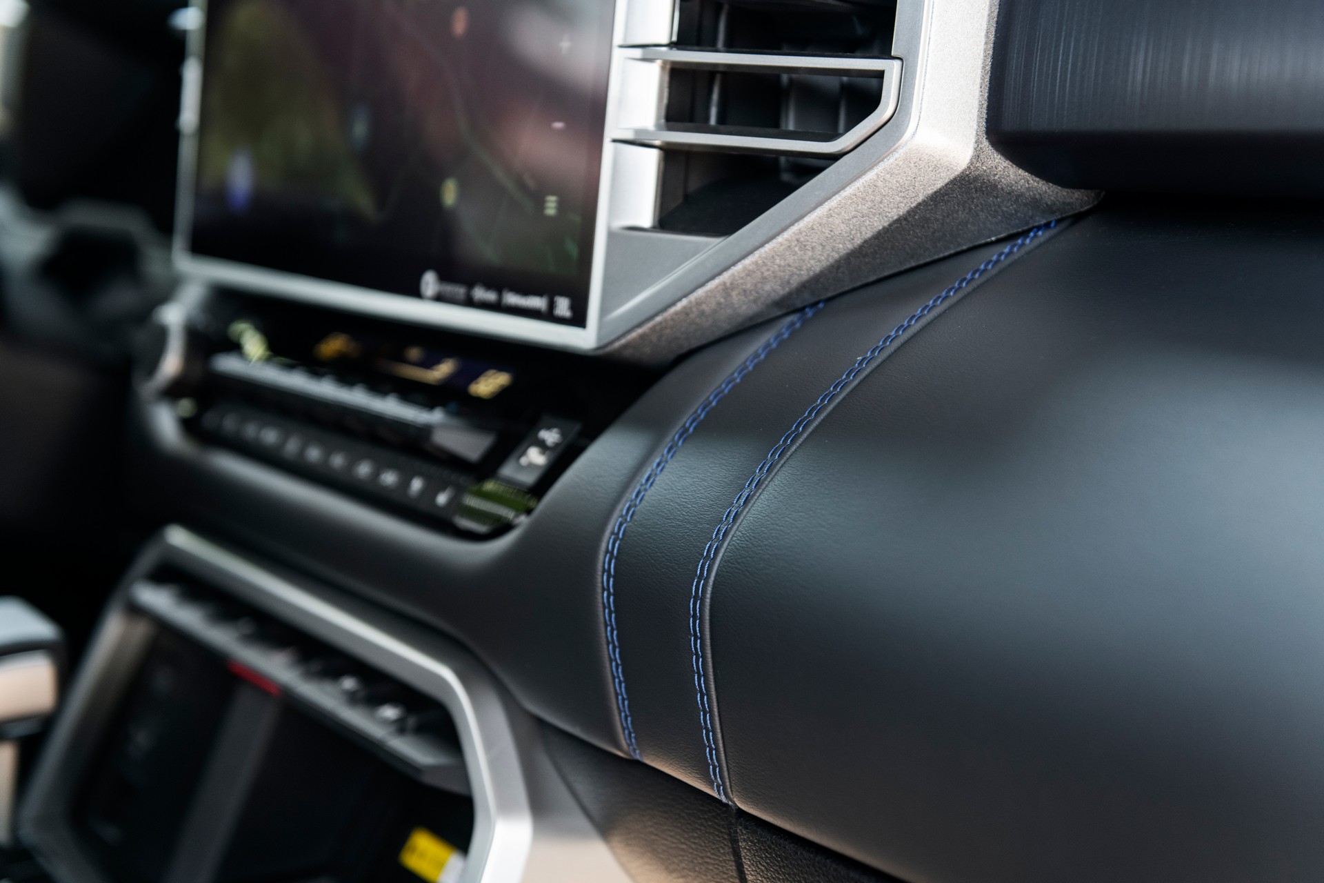 Download 2023 Toyota Sequoia Platinum - Interior, Detail HD Wallpaper 1920x1280 #30