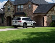 2023 Toyota Sequoia Platinum - Rear Three-Quarter Wallpaper 190x150