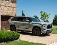 2023 Toyota Sequoia SR5 TRD Sport Package - Front Three-Quarter Wallpaper 190x150