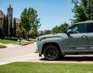 2023 Toyota Sequoia SR5 TRD Sport Package - Front Wallpaper 190x150