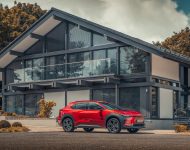 2023 Toyota bZ4X - UK version - Front Three-Quarter Wallpaper 190x150