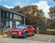 2023 Toyota bZ4X - UK version - Front Three-Quarter Wallpaper 190x150