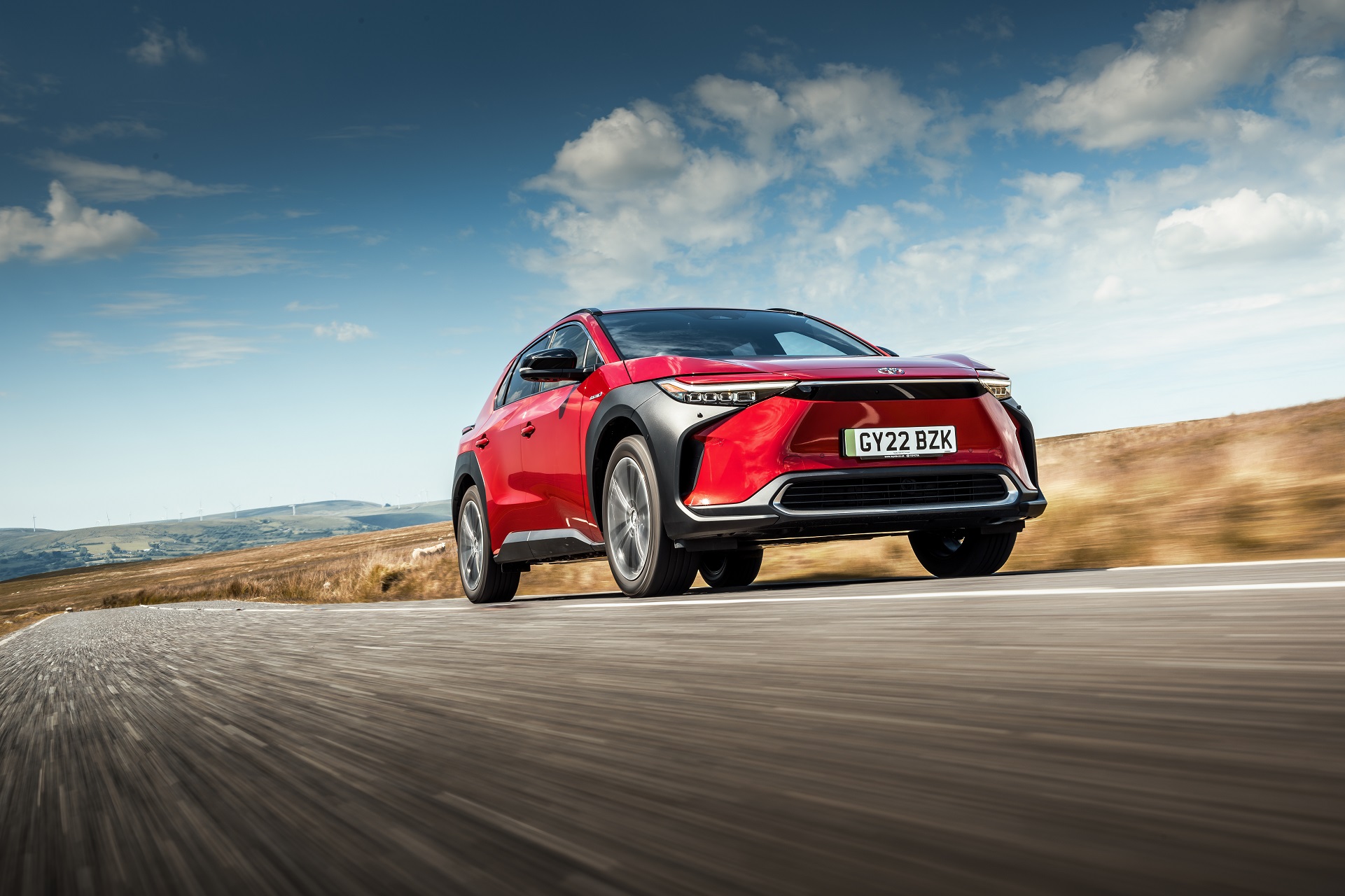 Download 2023 Toyota bZ4X - UK version - Front Three-Quarter HD Wallpaper 1921x1280 #22