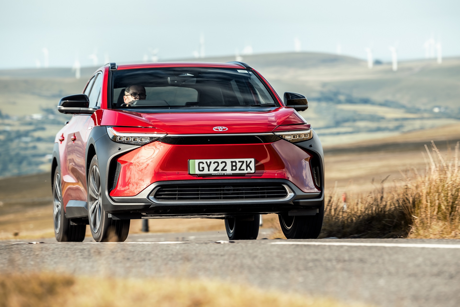 Download 2023 Toyota bZ4X - UK version - Front HD Wallpaper 1921x1280 #21