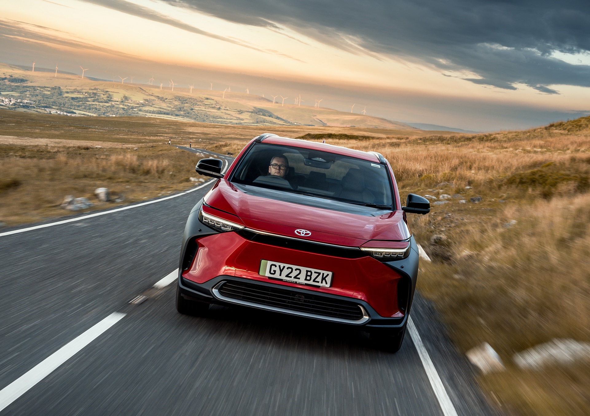 Download 2023 Toyota bZ4X - UK version - Front HD Wallpaper 1921x1353 #27