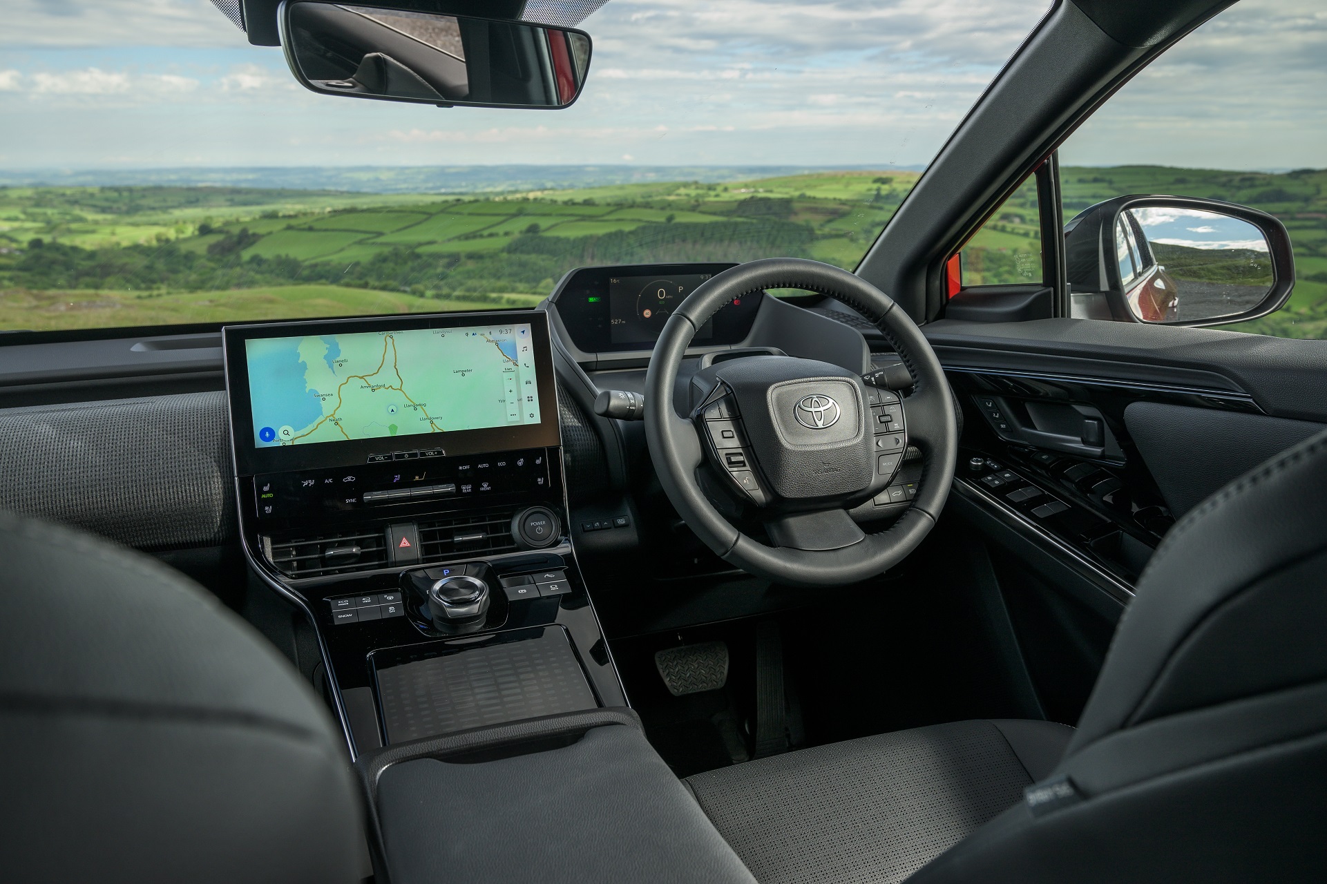 Download 2023 Toyota bZ4X - UK version - Interior, Cockpit HD Wallpaper 1921x1280 #70