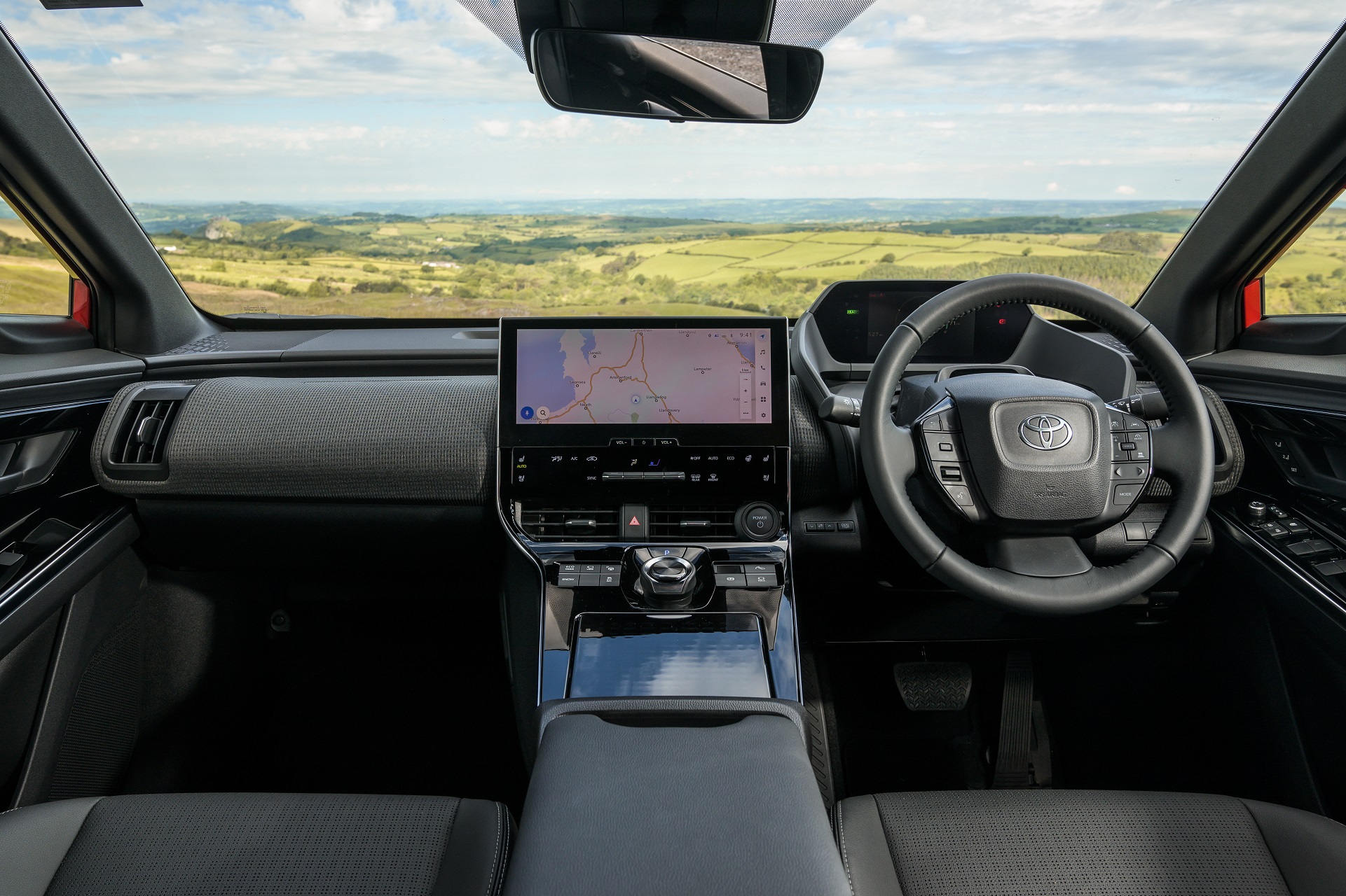 Download 2023 Toyota bZ4X - UK version - Interior, Cockpit HD Wallpaper 1921x1280 #71