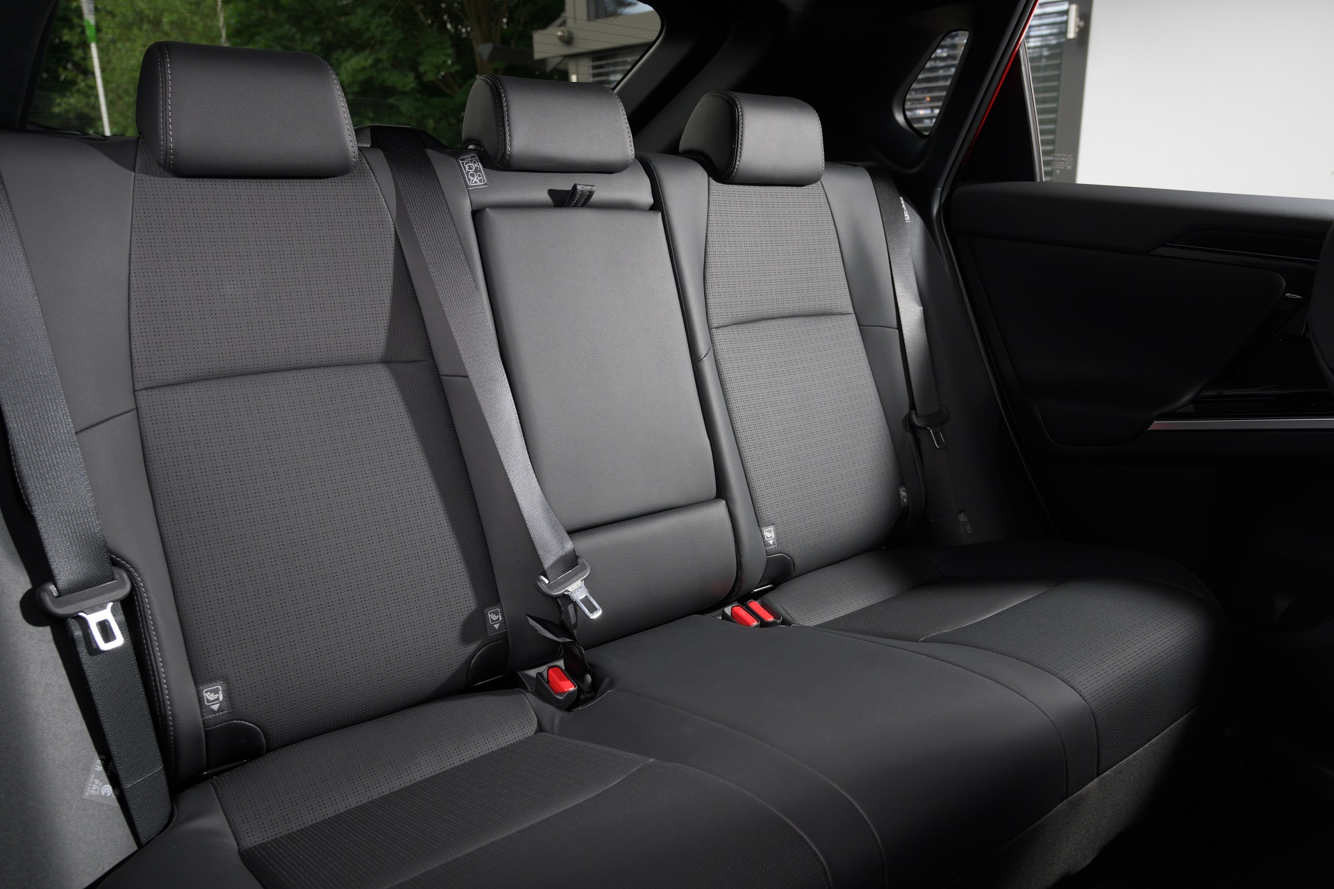Download 2023 Toyota bZ4X - UK version - Interior, Rear Seats HD Wallpaper 1921x1280 #82