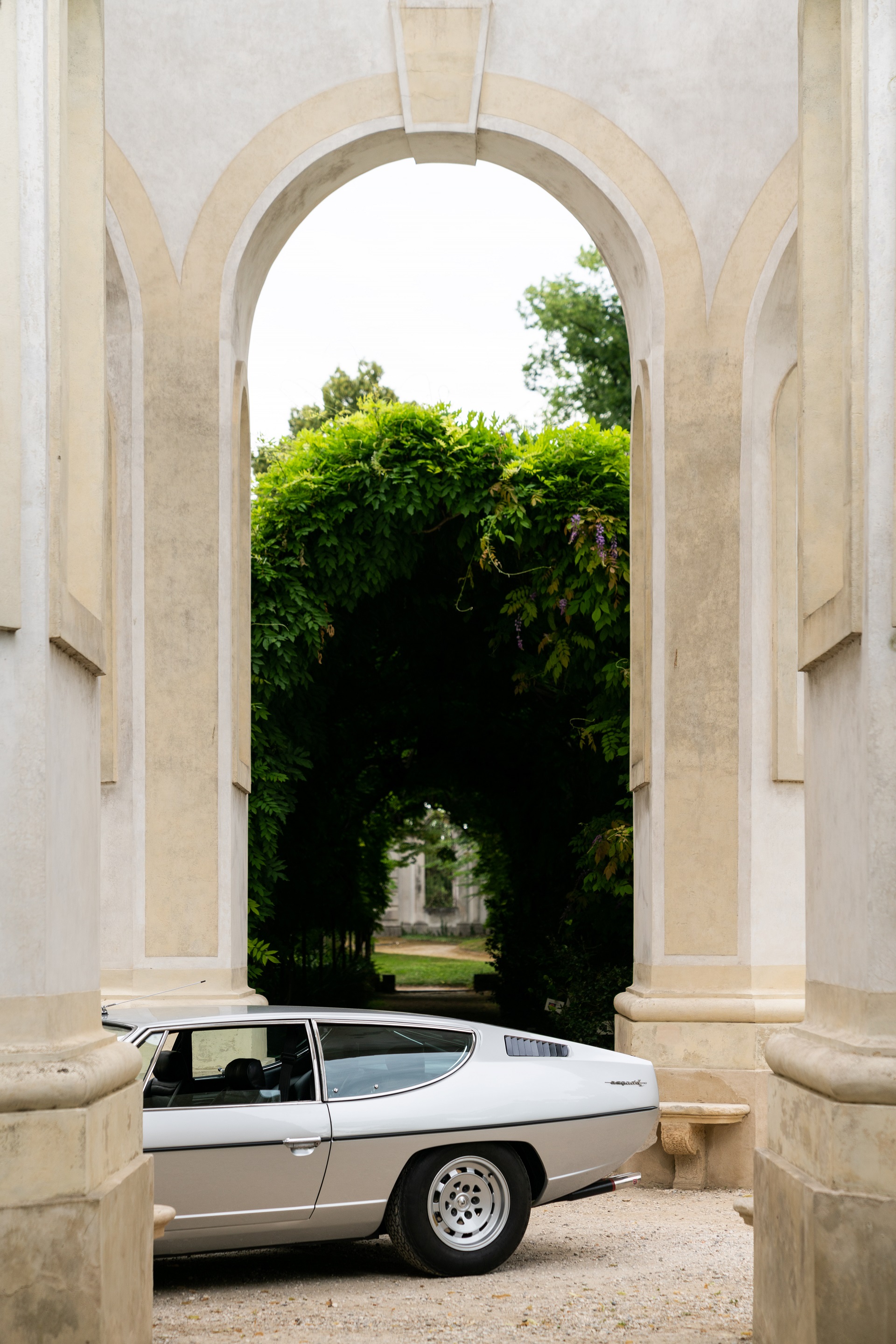 Download 1968 Lamborghini Espada 400 GT - Detail HD Phone Wallpaper 1920x2878 #51