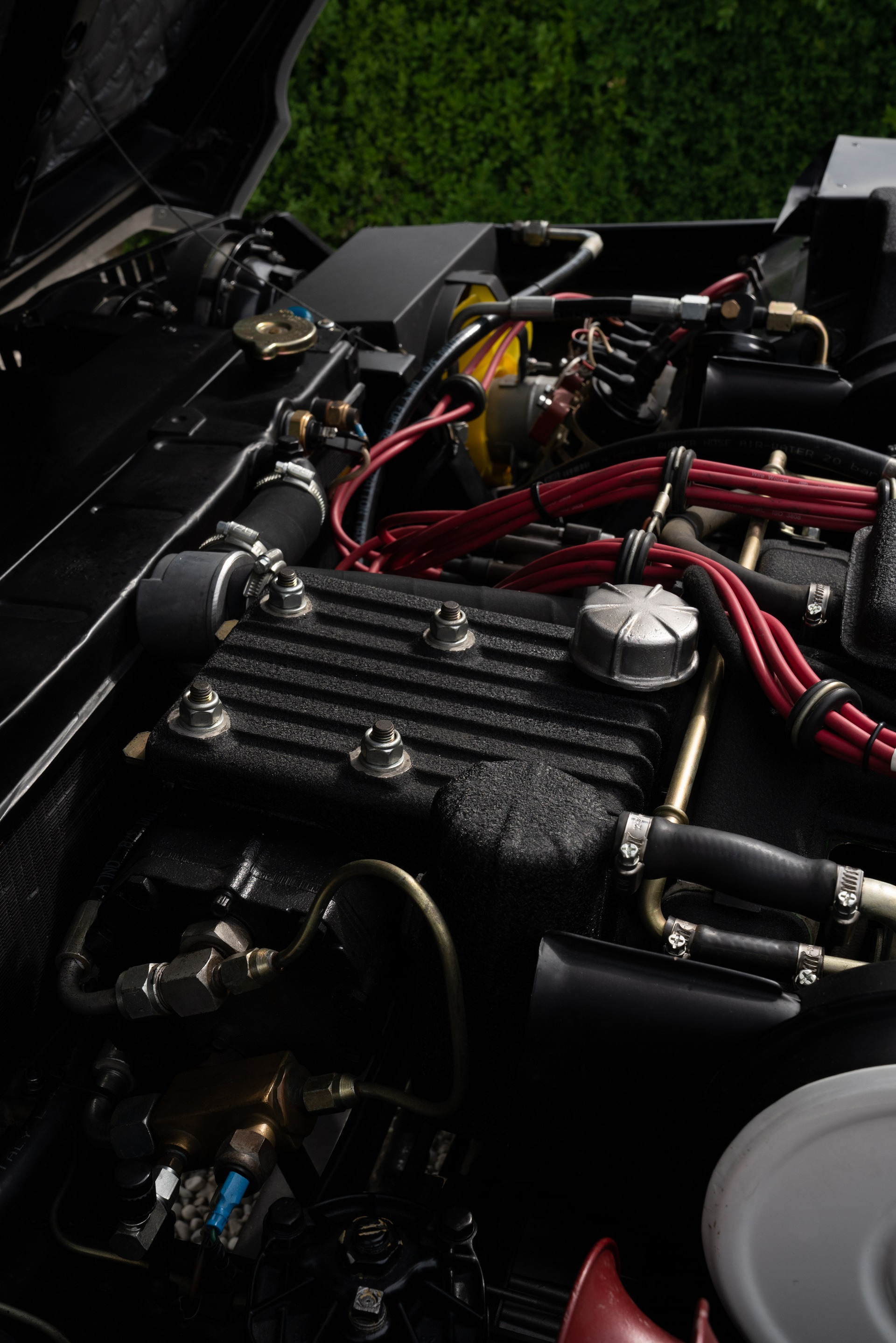 Download 1968 Lamborghini Espada 400 GT - Engine HD Phone Wallpaper 1920x2878 #94