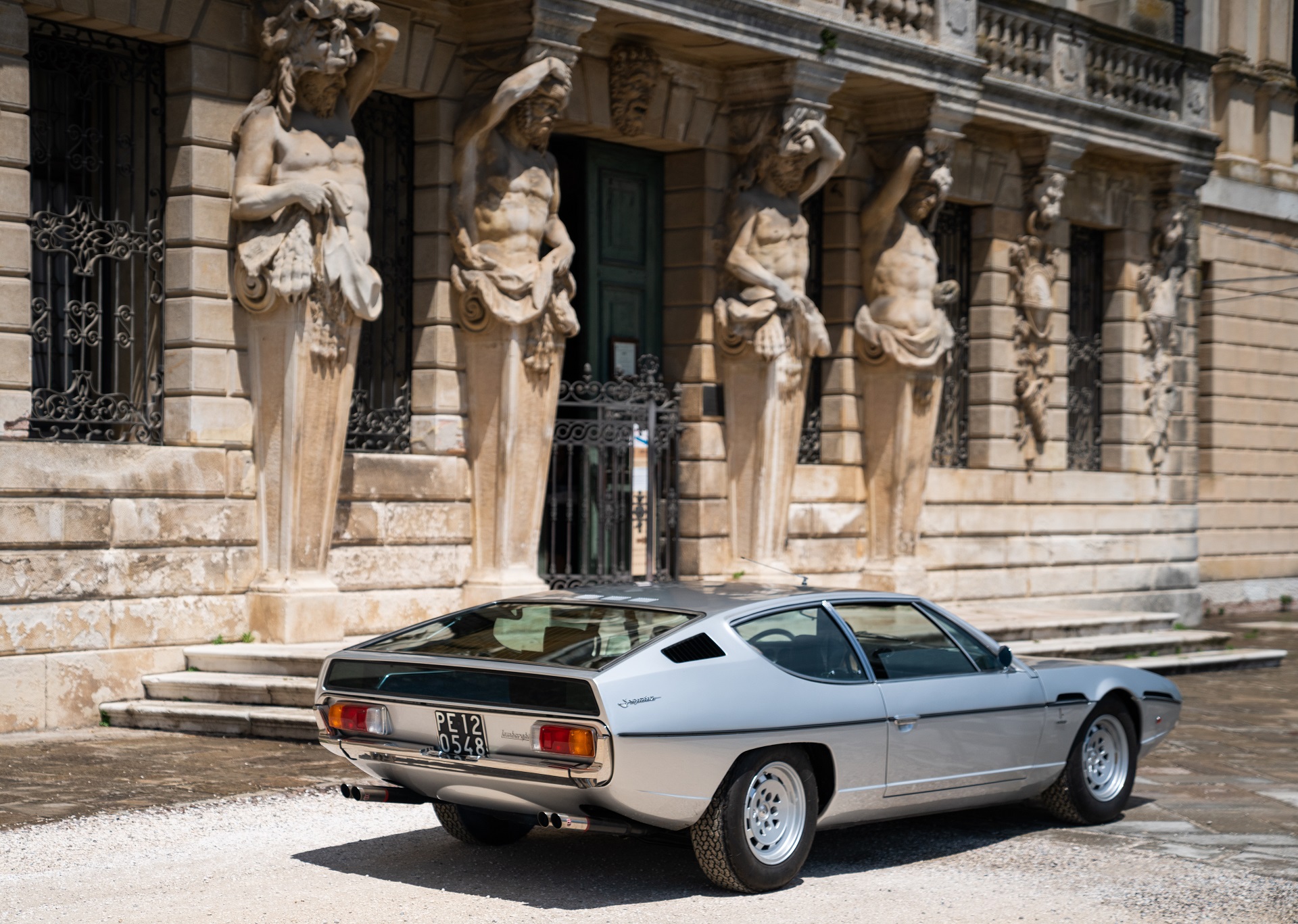 Download 1968 Lamborghini Espada 400 GT - Rear Three-Quarter HD Wallpaper 1920x1367 #42