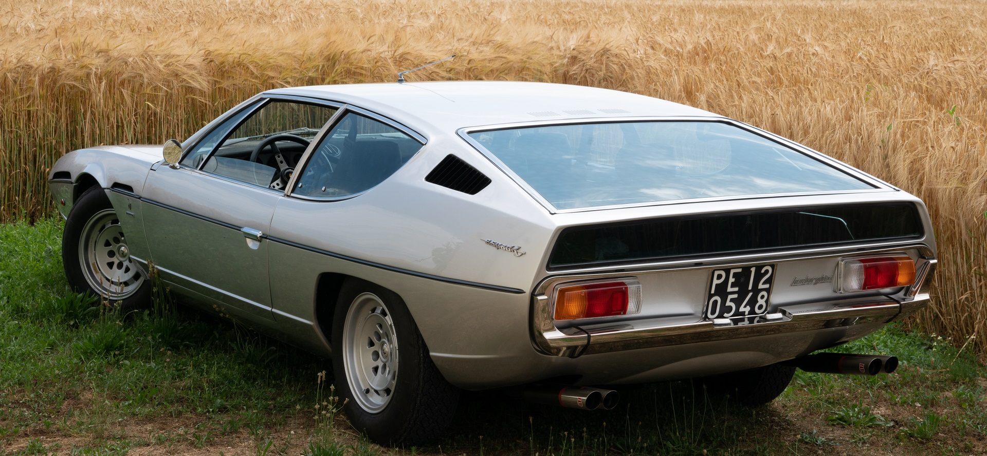 Download 1968 Lamborghini Espada 400 GT - Rear Three-Quarter HD Wallpaper 1920x888 #44
