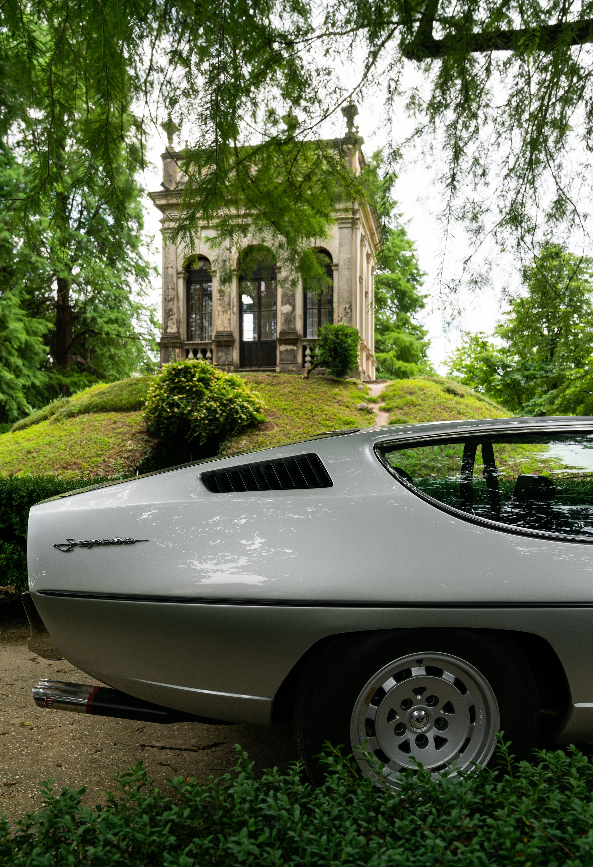 Download 1968 Lamborghini Espada 400 GT - Rear HD Phone Wallpaper 1920x2804 #80