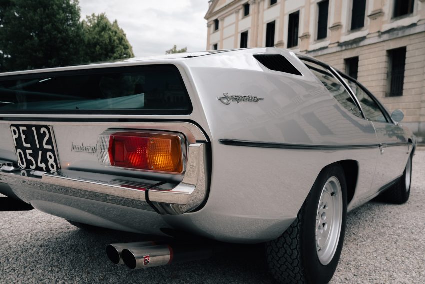 1968 Lamborghini Espada 400 GT - Tail Light Wallpaper 850x567 #79