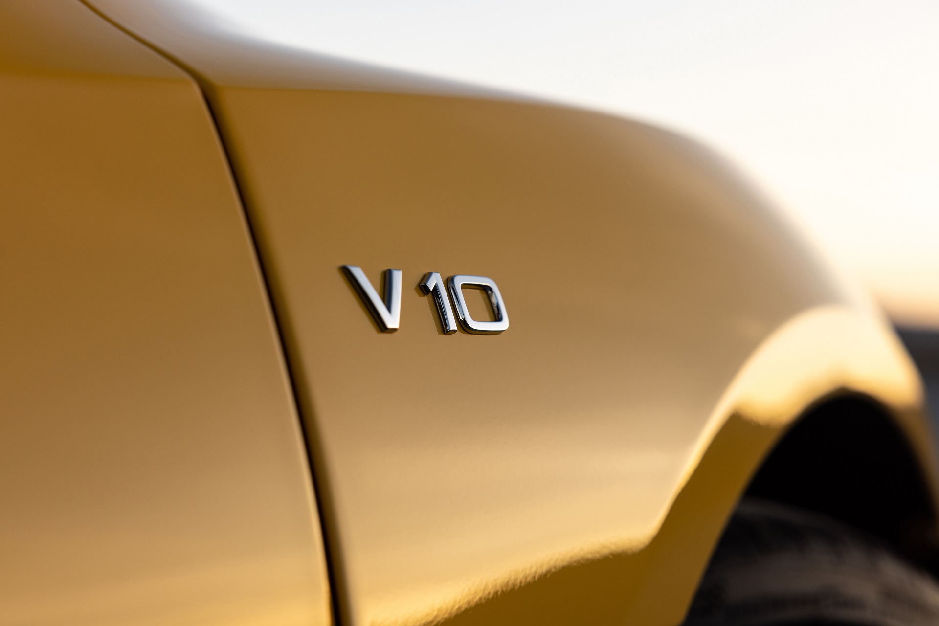 Download 2022 Audi R8 V10 Coupé - US version - Badge HD Wallpaper 1920x1280 #26