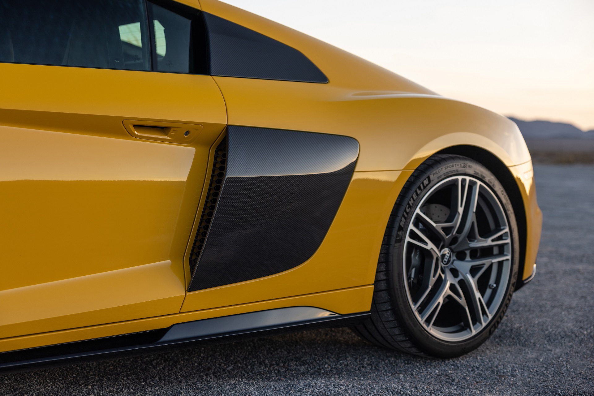 Download 2022 Audi R8 V10 Coupé - US version - Detail HD Wallpaper 1920x1280 #28
