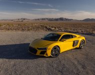 2022 Audi R8 V10 Coupé - US version - Front Three-Quarter Wallpaper 190x150