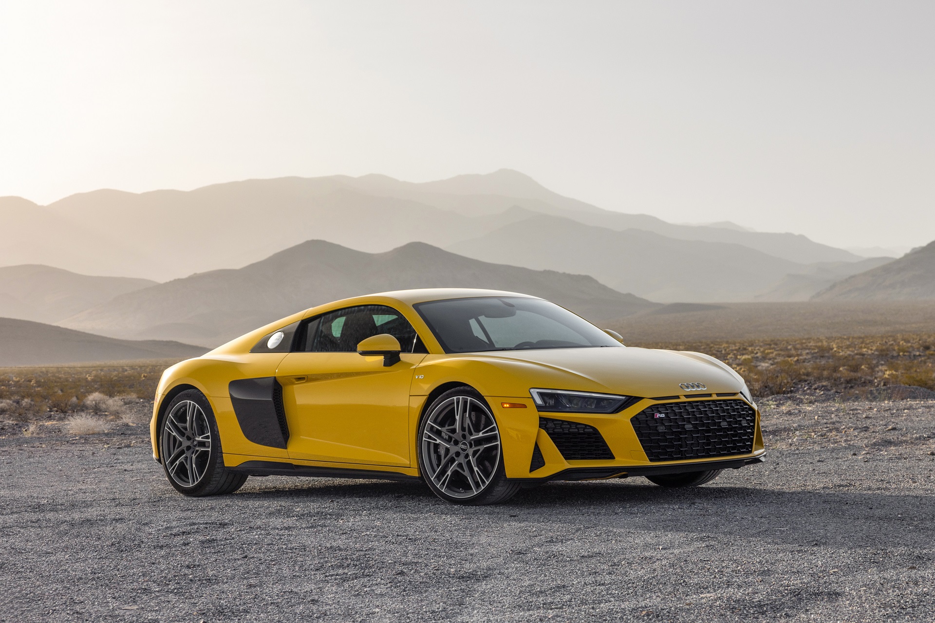 Download 2022 Audi R8 V10 Coupé - US version - Front Three-Quarter HD Wallpaper 1920x1280 #7