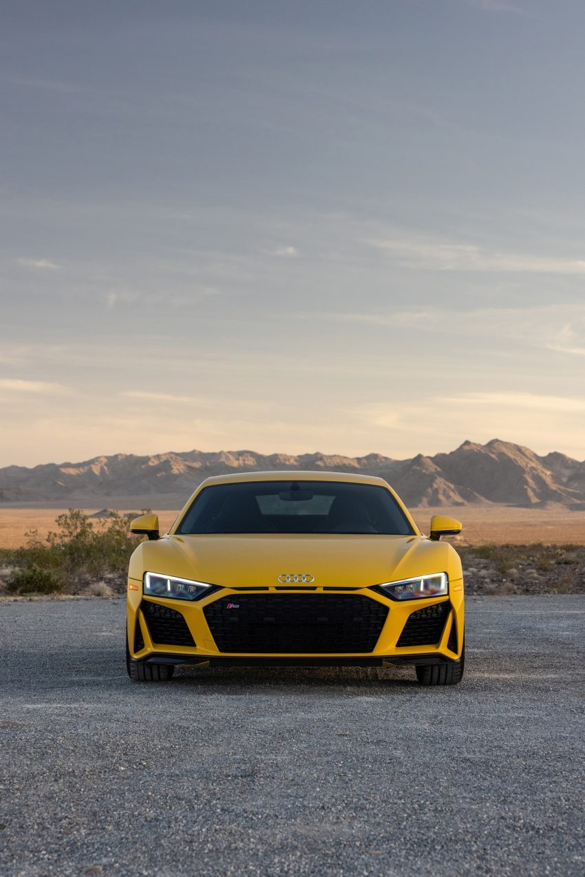 2022 Audi R8 V10 Coupé - US version - Front Phone Wallpaper 850x1274 #11