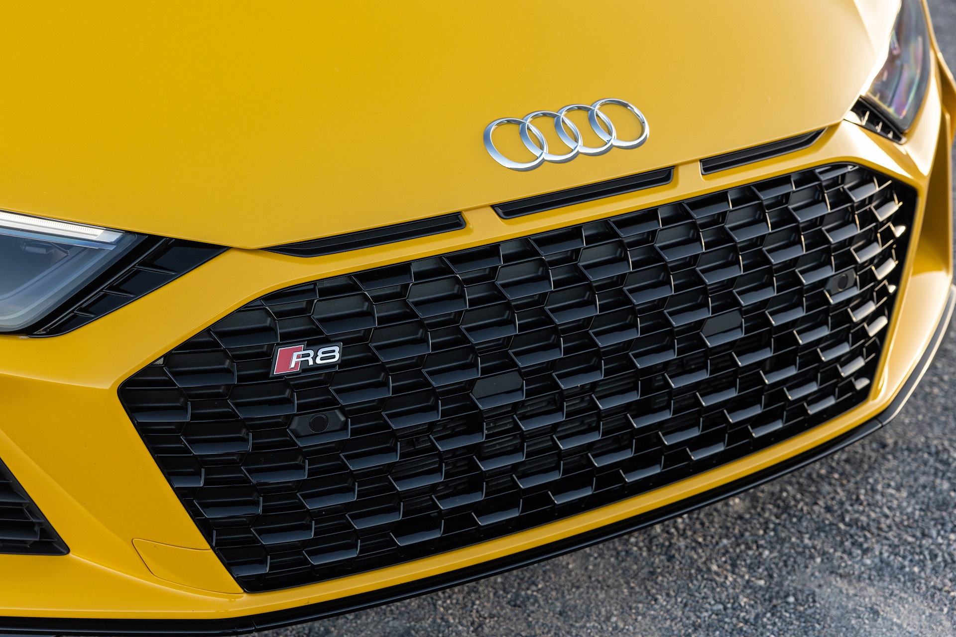 Download 2022 Audi R8 V10 Coupé - US version - Grille HD Wallpaper 1920x1280 #25