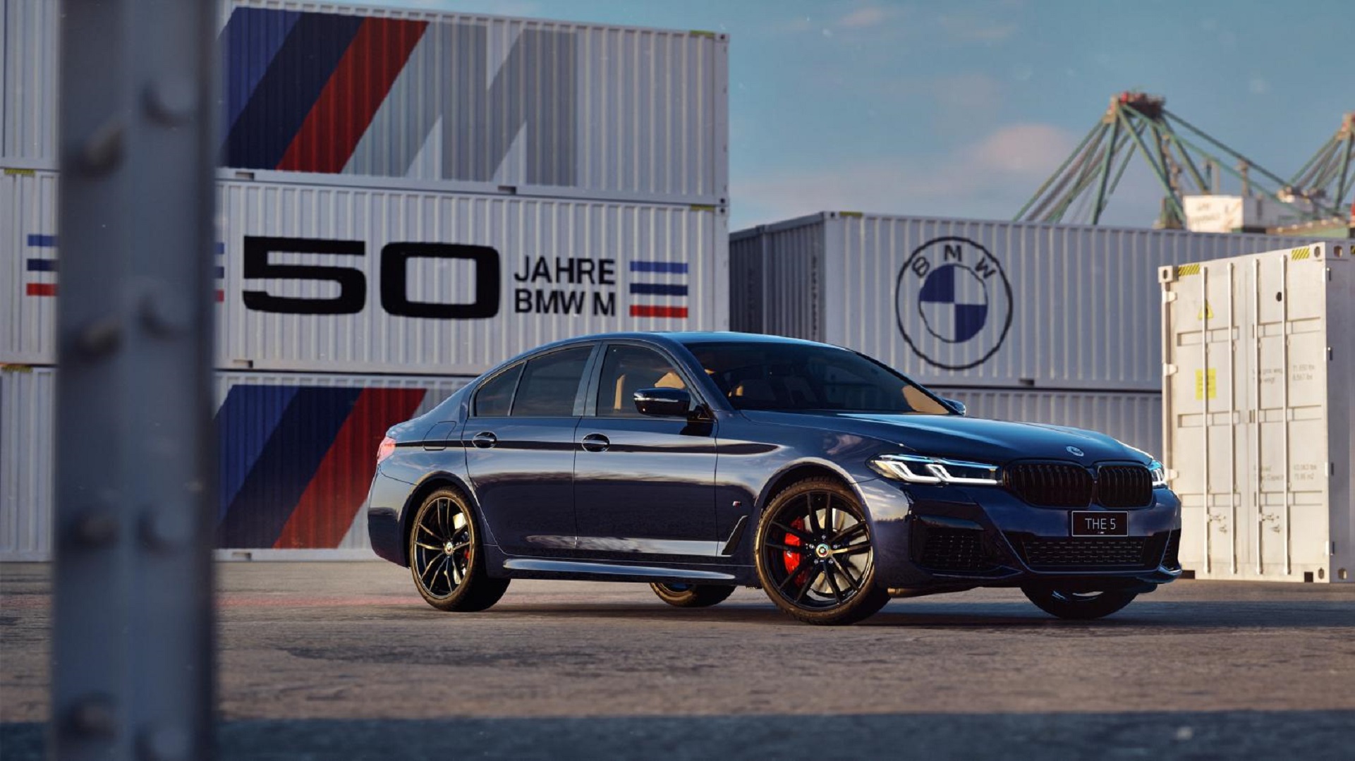 2022 BMW 530i M Sport 50 Jahre M Edition Front ThreeQuarter Wallpapers 1 MotorTread