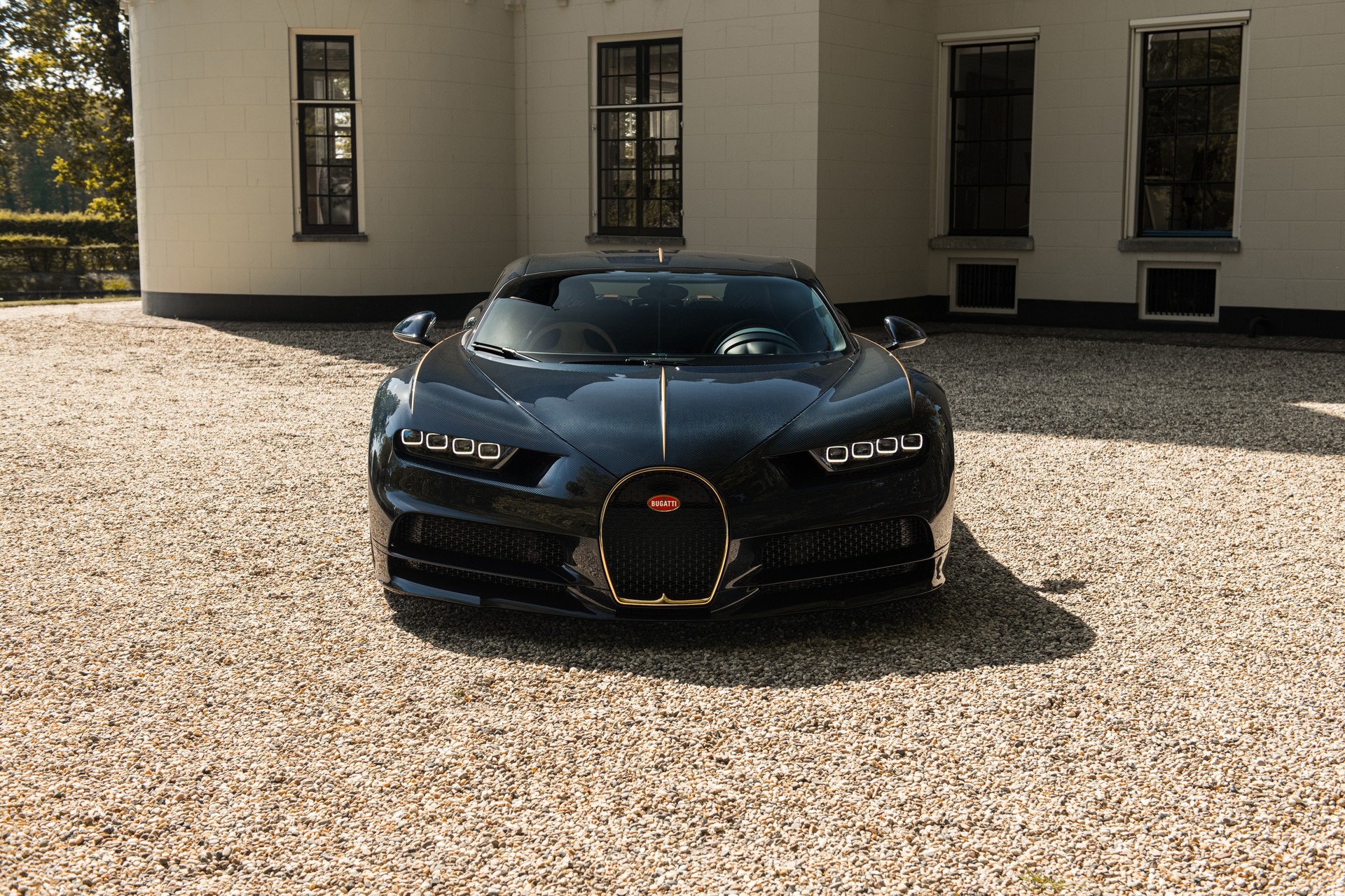 Download 2022 Bugatti Chiron L’Ébé - Front HD Wallpaper 1920x1280 #1