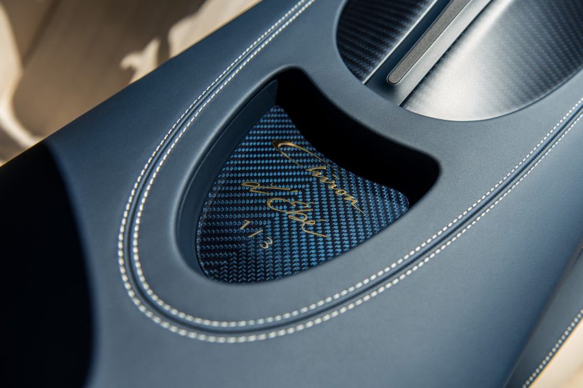 2022 Bugatti Chiron L’Ébé - Interior, Detail Wallpaper 850x567 #17