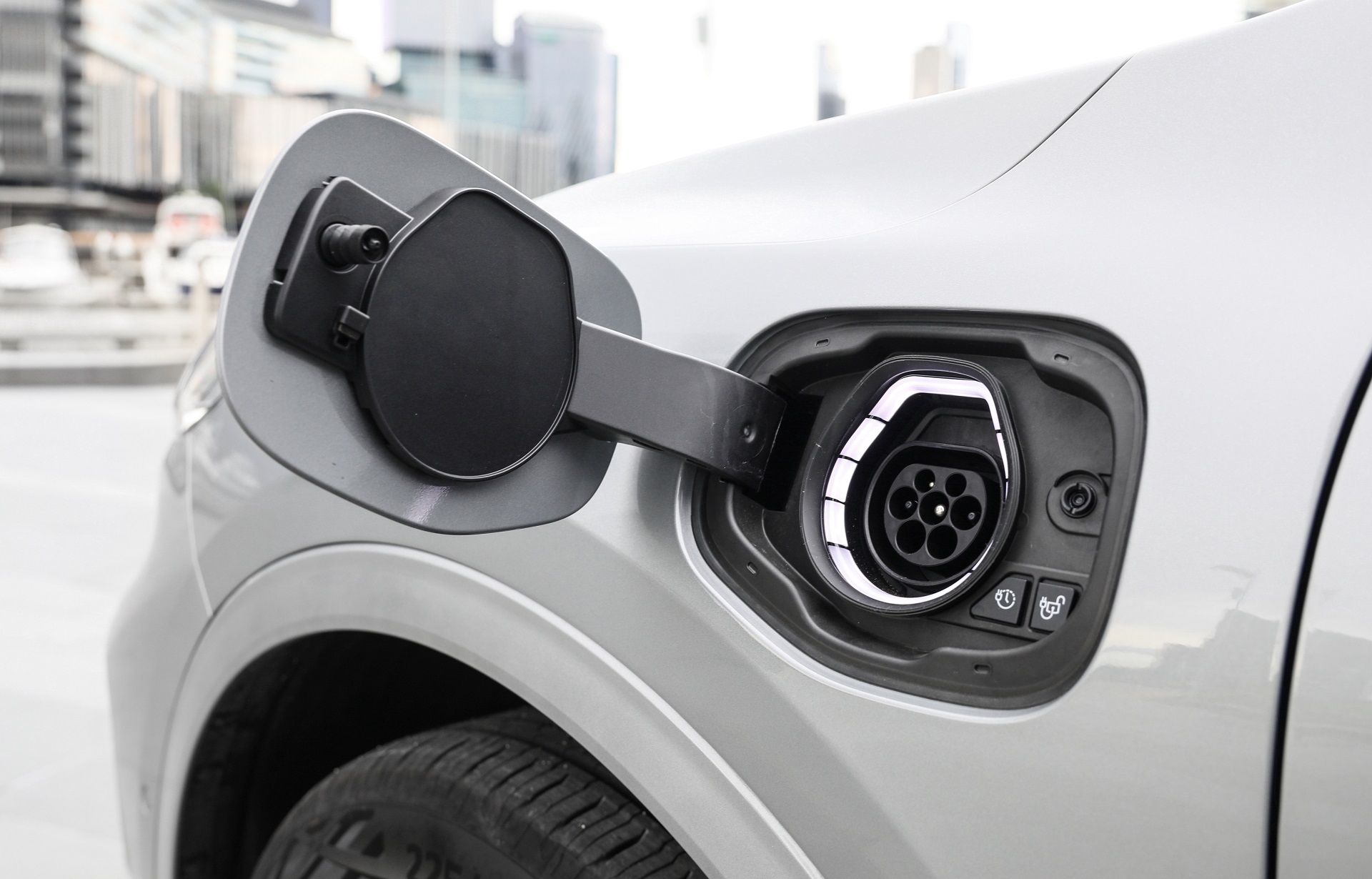 Download 2022 Ford Escape PHEV - AU version - Charging Connector HD Wallpaper 1920x1230 #124