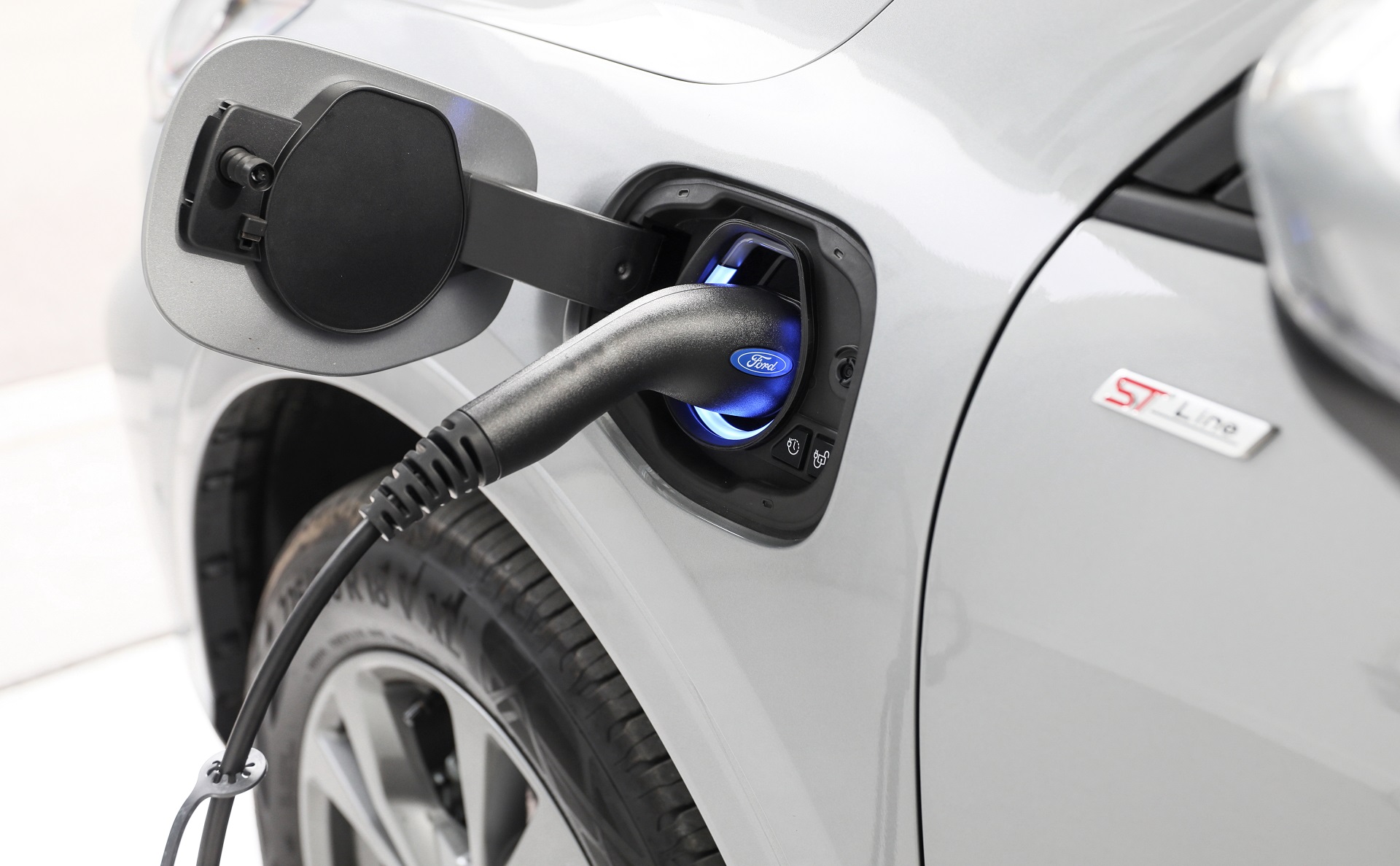 Download 2022 Ford Escape PHEV - AU version - Charging Connector HD Wallpaper 1920x1187 #130