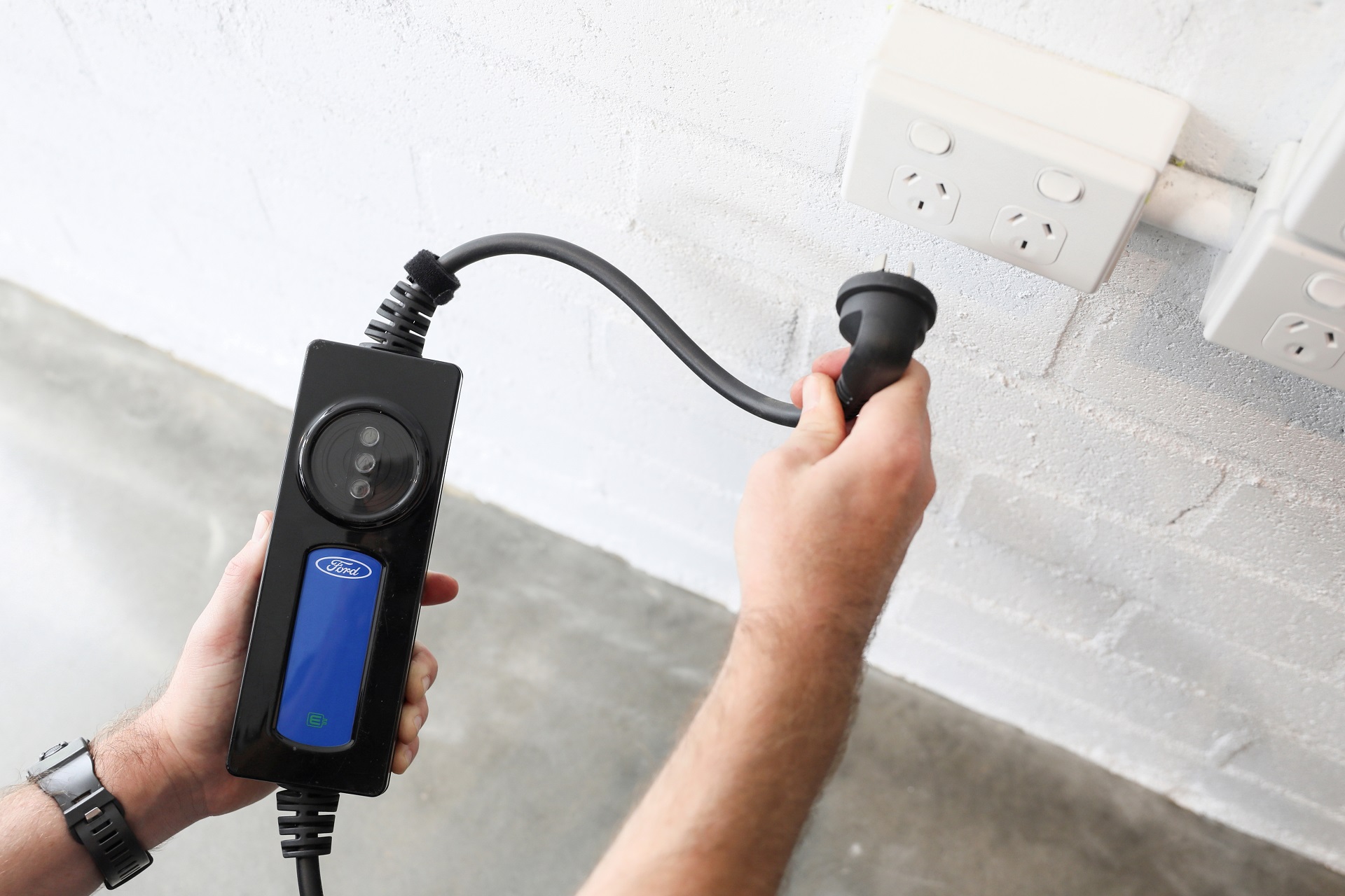 Download 2022 Ford Escape PHEV - AU version - Charging Connector HD Wallpaper 1920x1280 #191