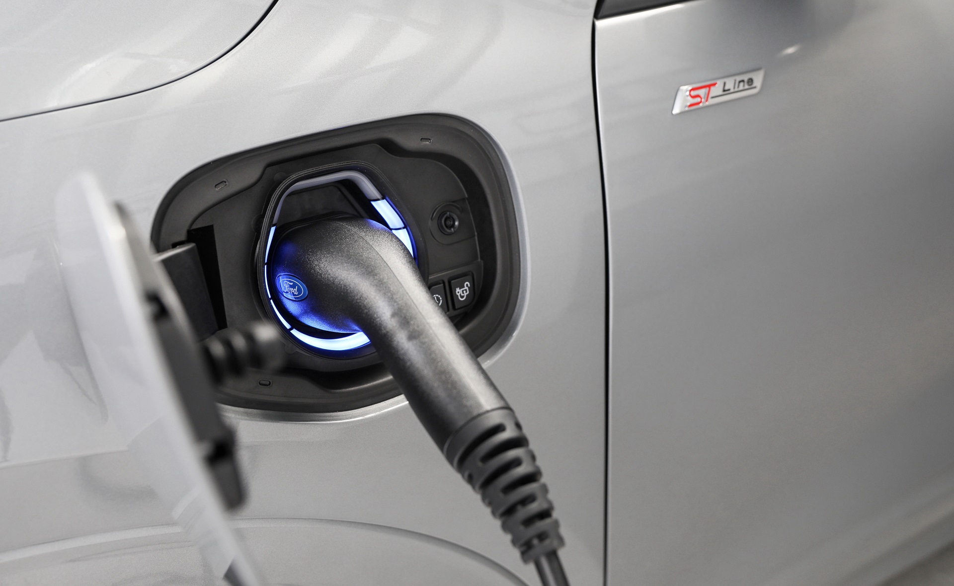 Download 2022 Ford Escape PHEV - AU version - Charging Connector HD Wallpaper 1920x1180 #132
