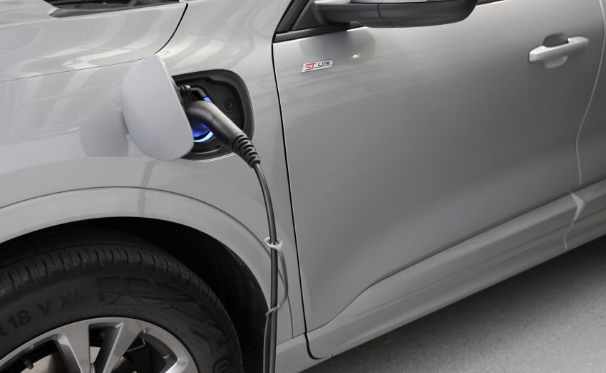 2022 Ford Escape PHEV - AU version - Charging Connector Wallpaper 850x524 #133