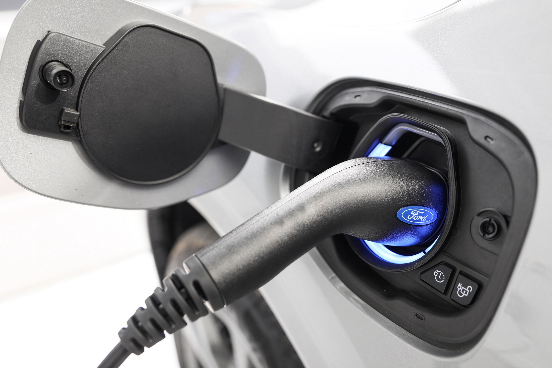 Download 2022 Ford Escape PHEV - AU version - Charging Connector HD Wallpaper 1920x1280 #135