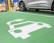 2022 Ford Escape PHEV - AU version - Charging Wallpaper 190x150
