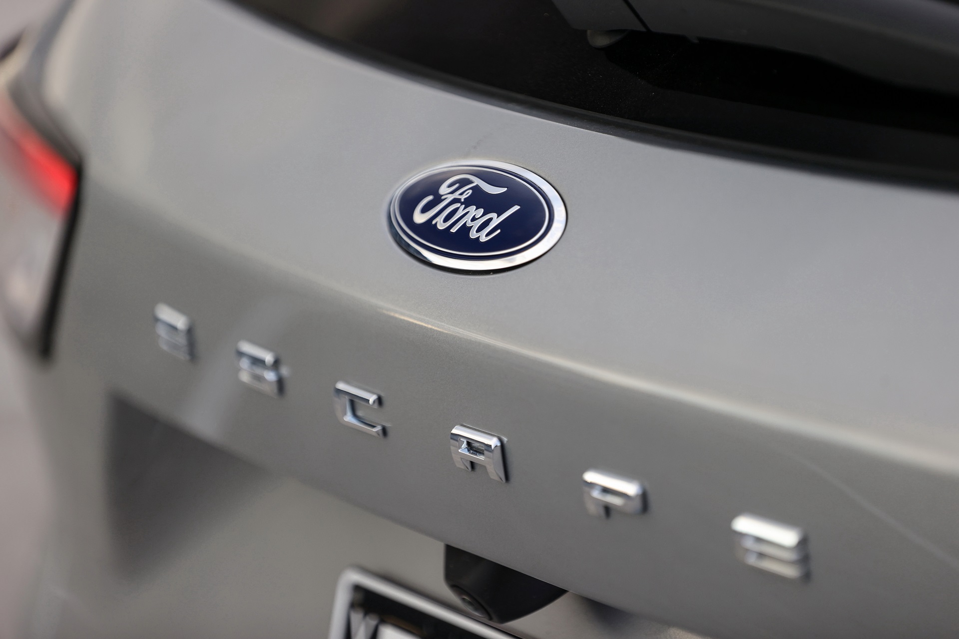 Download 2022 Ford Escape PHEV - AU version - Detail HD Wallpaper 1920x1280 #114