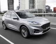 2022 Ford Escape PHEV - AU version - Front Three-Quarter Wallpaper 190x150