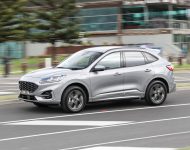 2022 Ford Escape PHEV - AU version - Front Three-Quarter Wallpaper 190x150