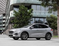 2022 Ford Escape PHEV - AU version - Front Three-Quarter Wallpaper 190x150