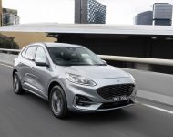 2022 Ford Escape PHEV - AU version - Front Three-Quarter Wallpaper 190x150