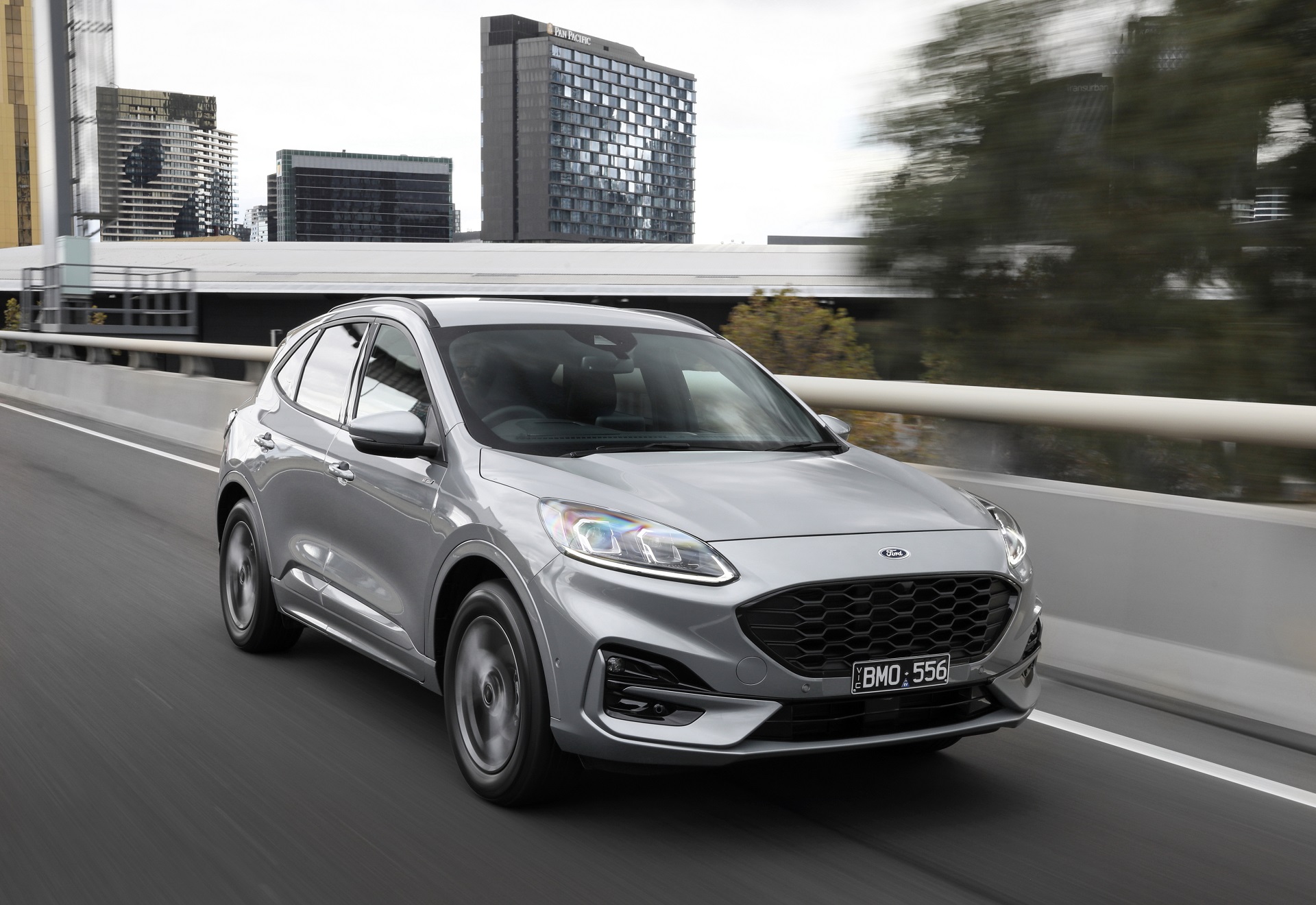 Download 2022 Ford Escape PHEV - AU version - Front Three-Quarter HD Wallpaper 1920x1320 #38