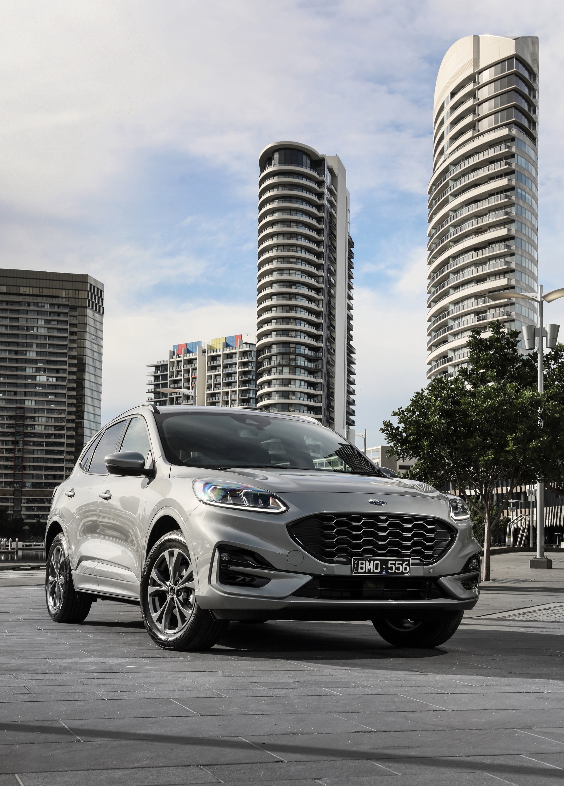 Download 2022 Ford Escape PHEV - AU version - Front HD Phone Wallpaper 1920x2675 #8
